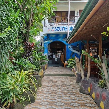 Southpoint Hostel Moalboal Buitenkant foto