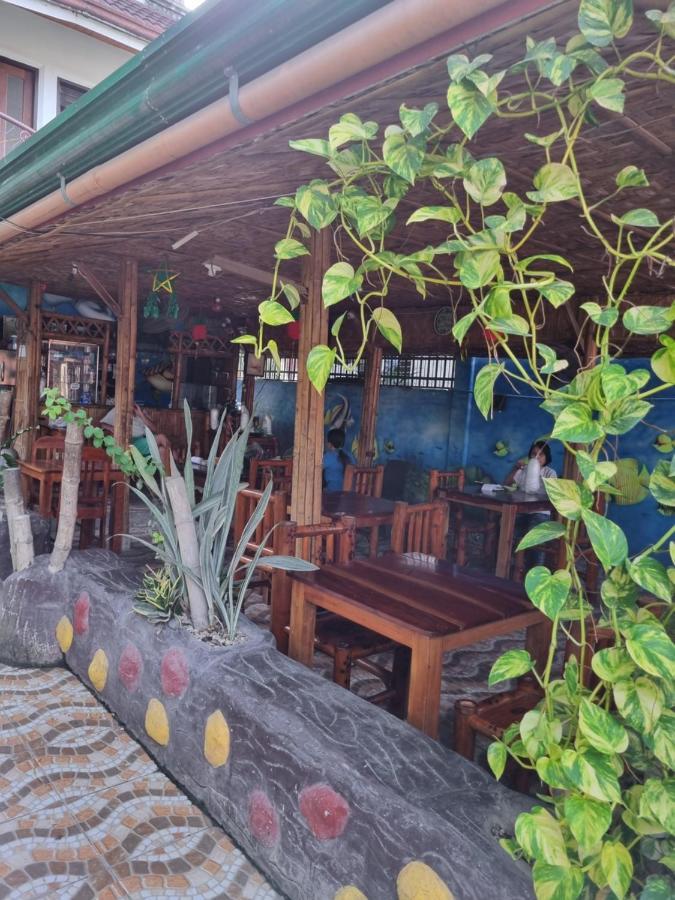 Southpoint Hostel Moalboal Buitenkant foto