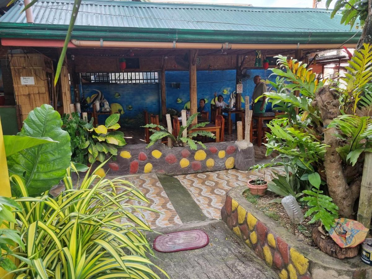 Southpoint Hostel Moalboal Buitenkant foto