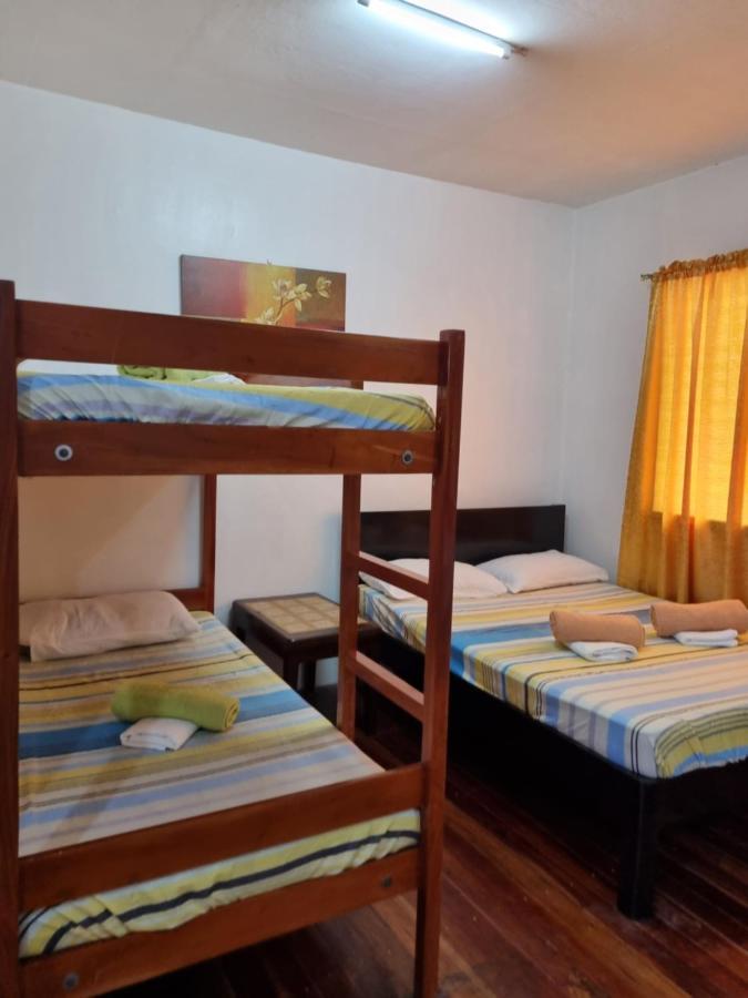 Southpoint Hostel Moalboal Kamer foto